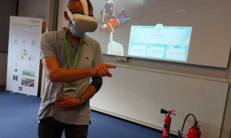  La formation des sauveteurs secouristes du travail en réalité virtuelle au plus proche de la réalité - PREVENTIRISK - Paris La Défense